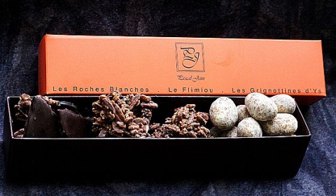 jain-douarnenez-kouign-amann-gateau-breton-chocolats-couleur-cacao-treboul-vente-en-ligne-flimou-roche-blanche-grignotine