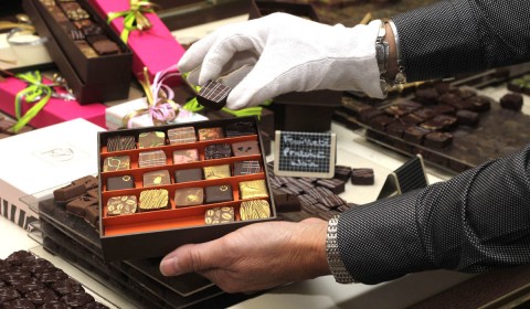 jain-douarnenez-kouign-amann-gateau-breton-chocolats-couleur-cacao-treboul-vente-en-ligne-flimou-roche-blanche-grignotine